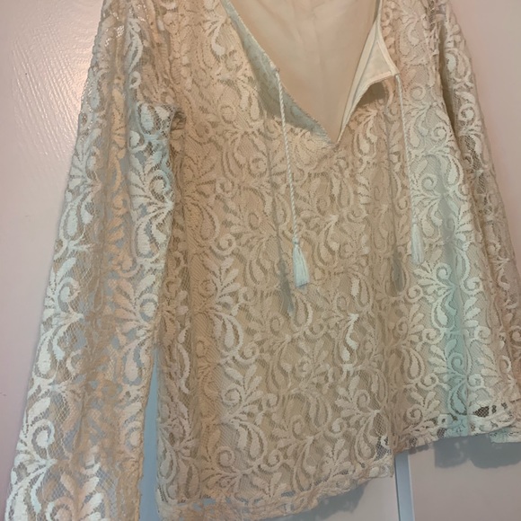 Hollister size small lacy top - Picture 2 of 5